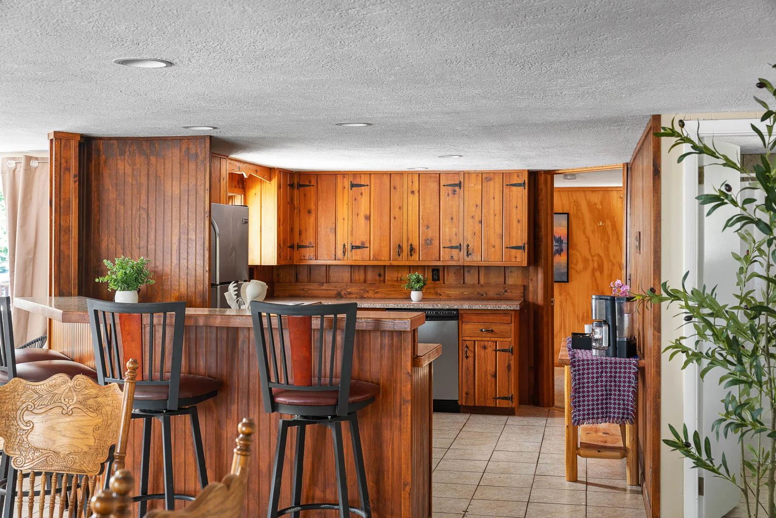 Kitchen bar and coffee area in The House